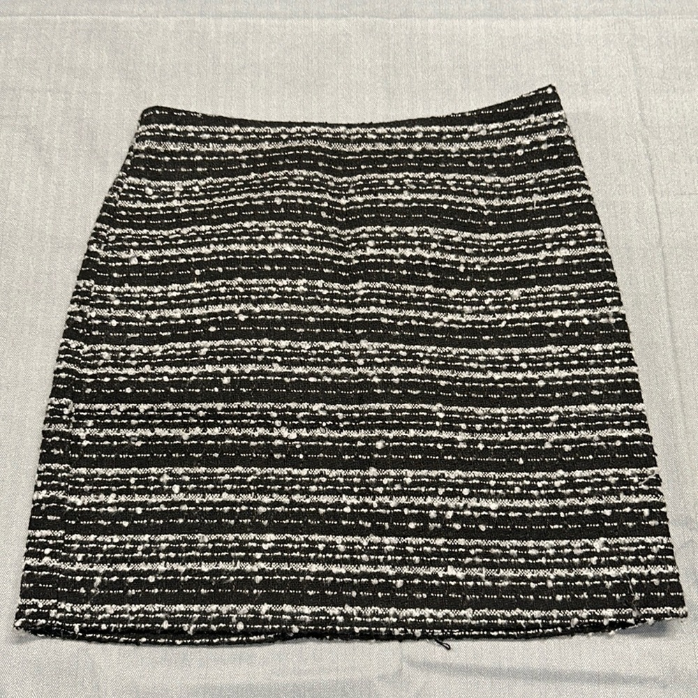 Bagatelle collection, tweed mini skirt sz M